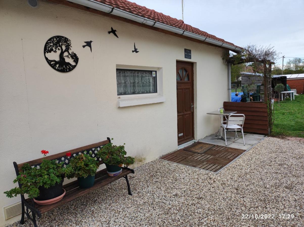 בית הארחה לאמוט-בוברון 	Tranquillite & Independance Au Coeur De La Sologne מראה חיצוני תמונה