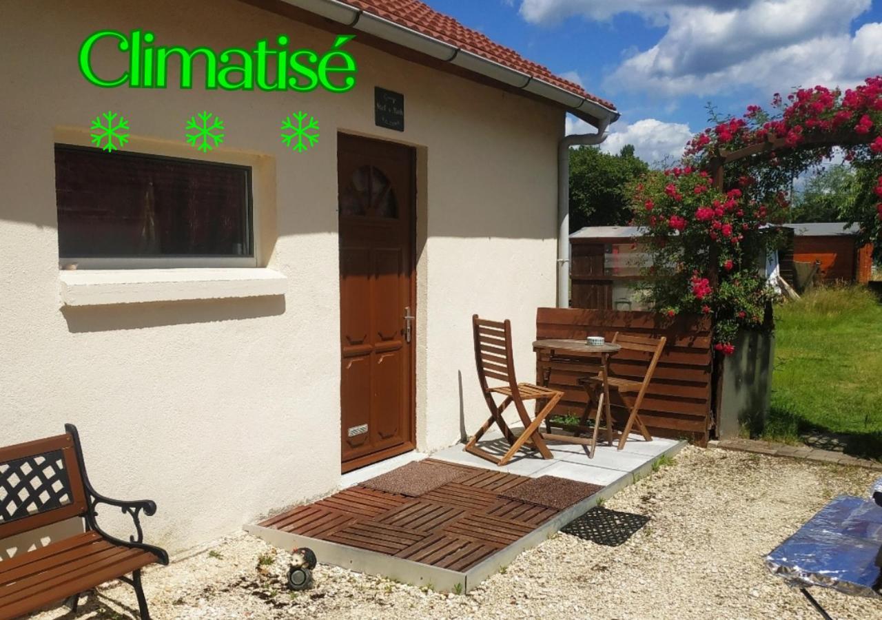 בית הארחה לאמוט-בוברון 	Tranquillite & Independance Au Coeur De La Sologne מראה חיצוני תמונה